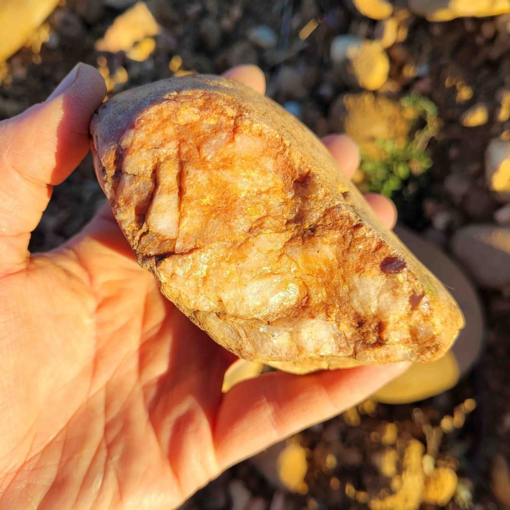 Image d'un galet roulé, typique des coteaux du Domaine Ampelhus.